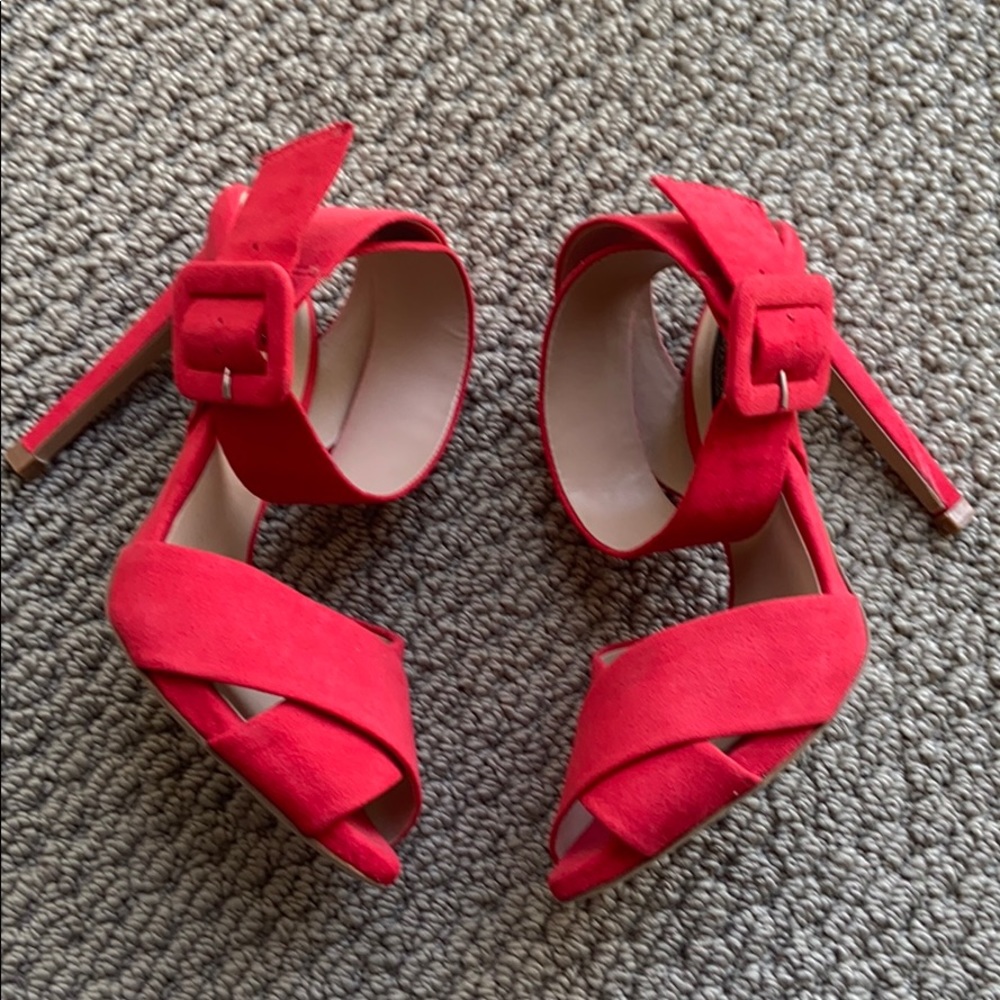 Zara heels practically new & in terrific condition
